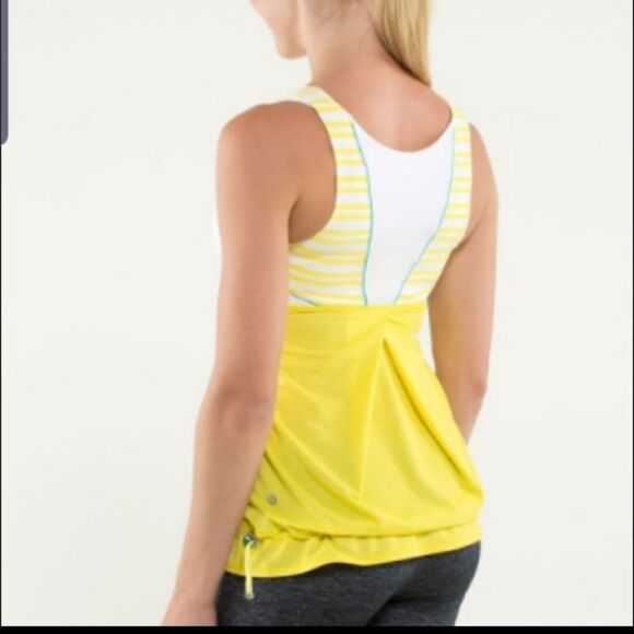Lululemon Run: Ta Ta Topper  Sizzle / Twin Stripe - Picture 2 of 4